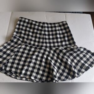 WOMEN HOUNDSTOOTH PLAID HIGH WAISTED BLACK WHITE RUFFLE HEM MINI SKIRT S…